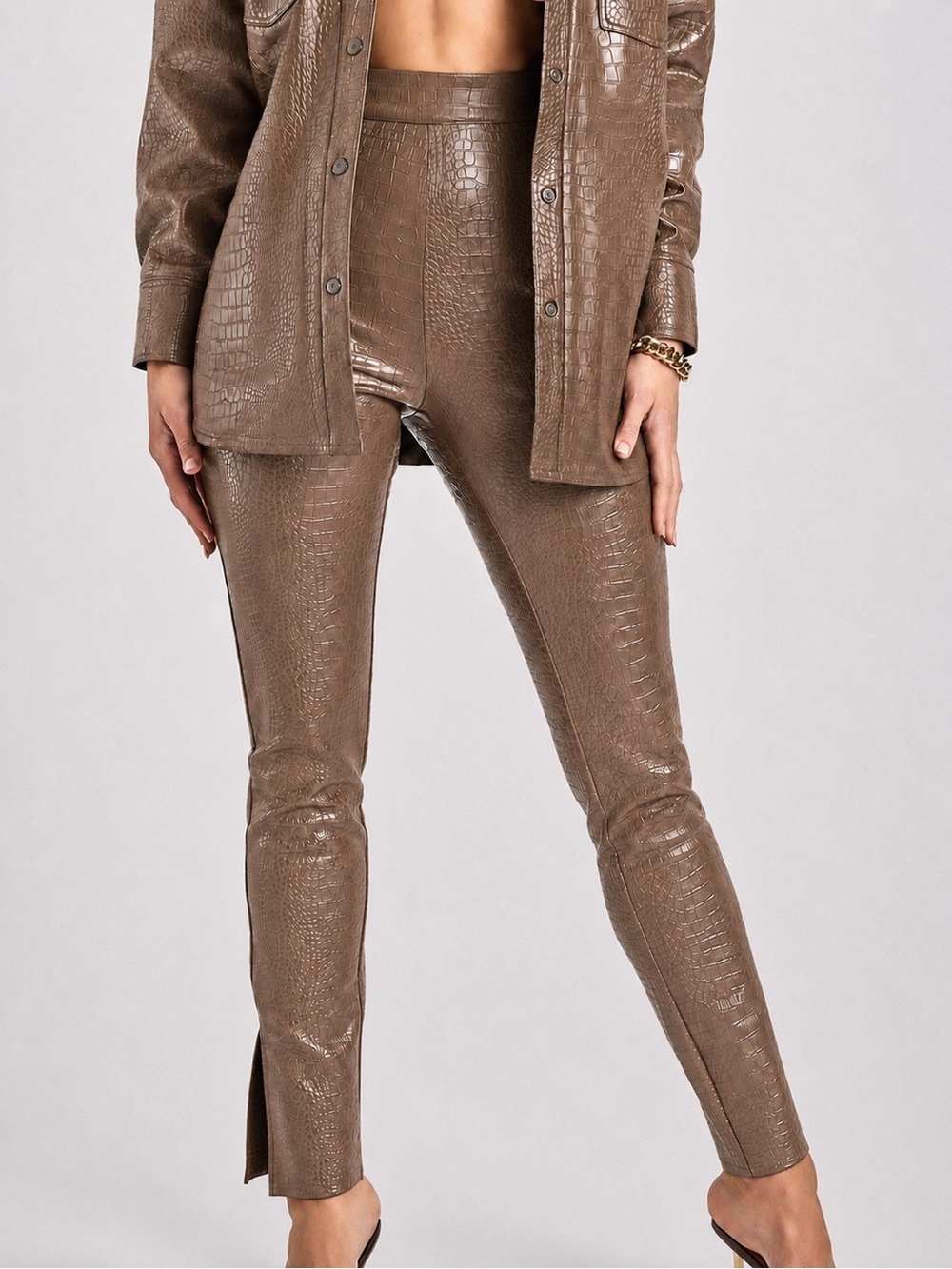 Meshki NWT chocolate croc skinny pants, XS